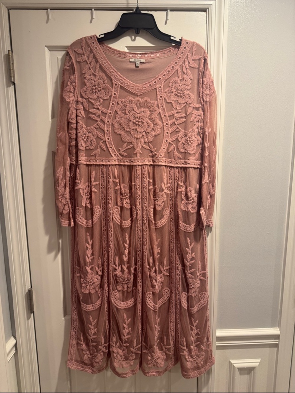 JODIFL Blush Pink Embroidered Long Sleeve Maxi Dress